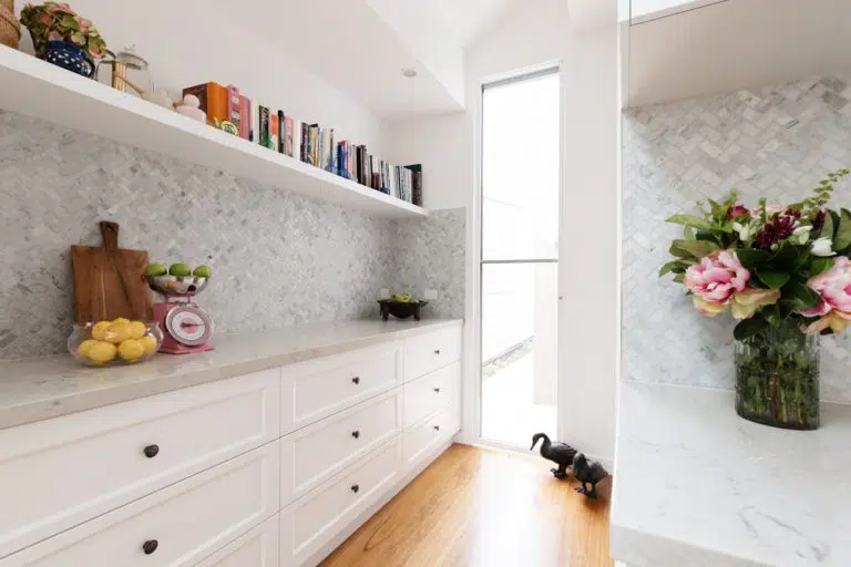 Butler's Pantry vs Walk In Pantry - Lofty Building Group